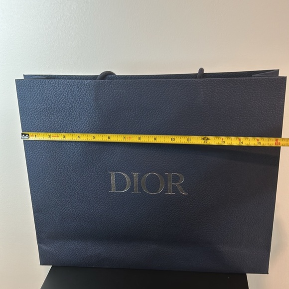Dior gift bag larger size - Picture 5 of 7